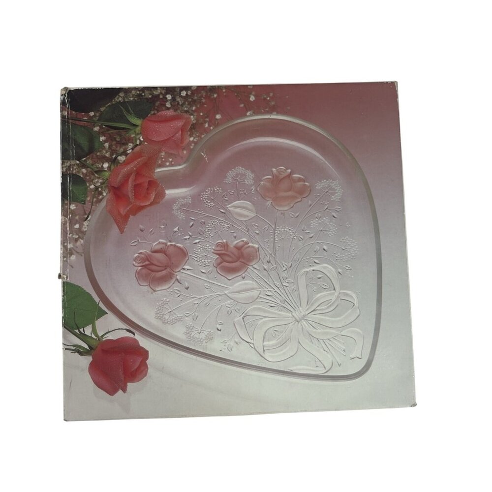 MIKASA Crystal Sweetheart Bouquet Pink Roses Heart Plate Original Box